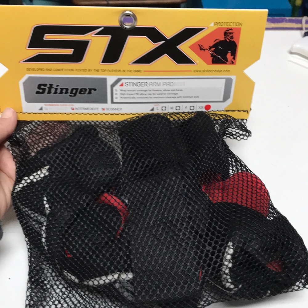 Lax elbow pads